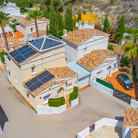 Rosa - Plusholidays カルプ