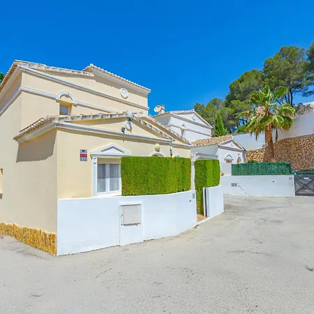 Rosa - Plusholidays Holiday home