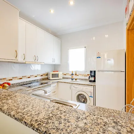 Rosa - Plusholidays Calpe