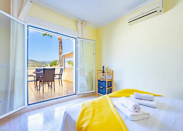 Rosa - Plusholidays *