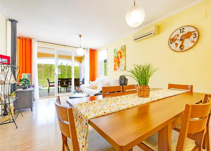 Rosa - Plusholidays Holiday home *